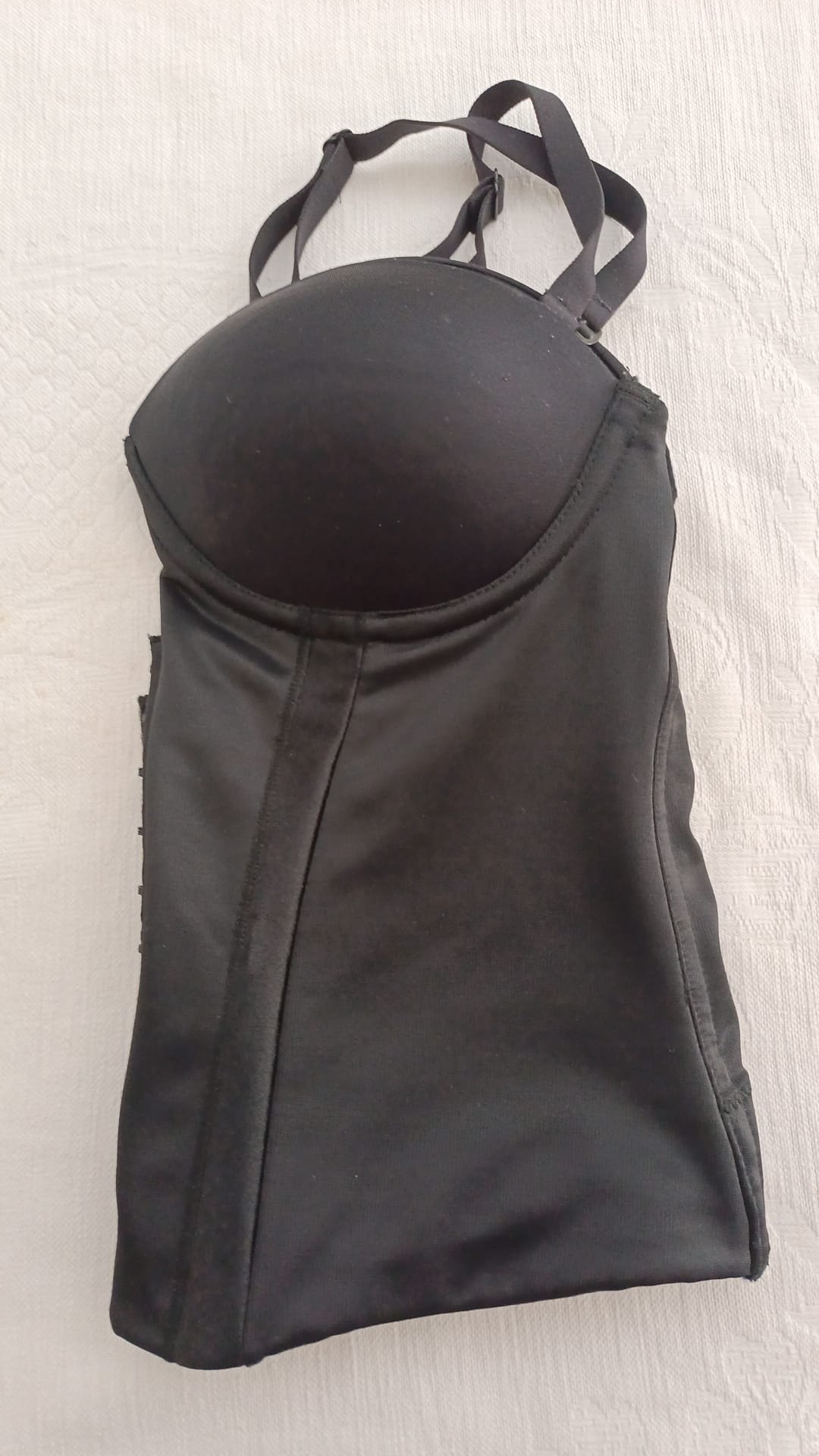 ✨ **Shaping bra – size B75** ✨