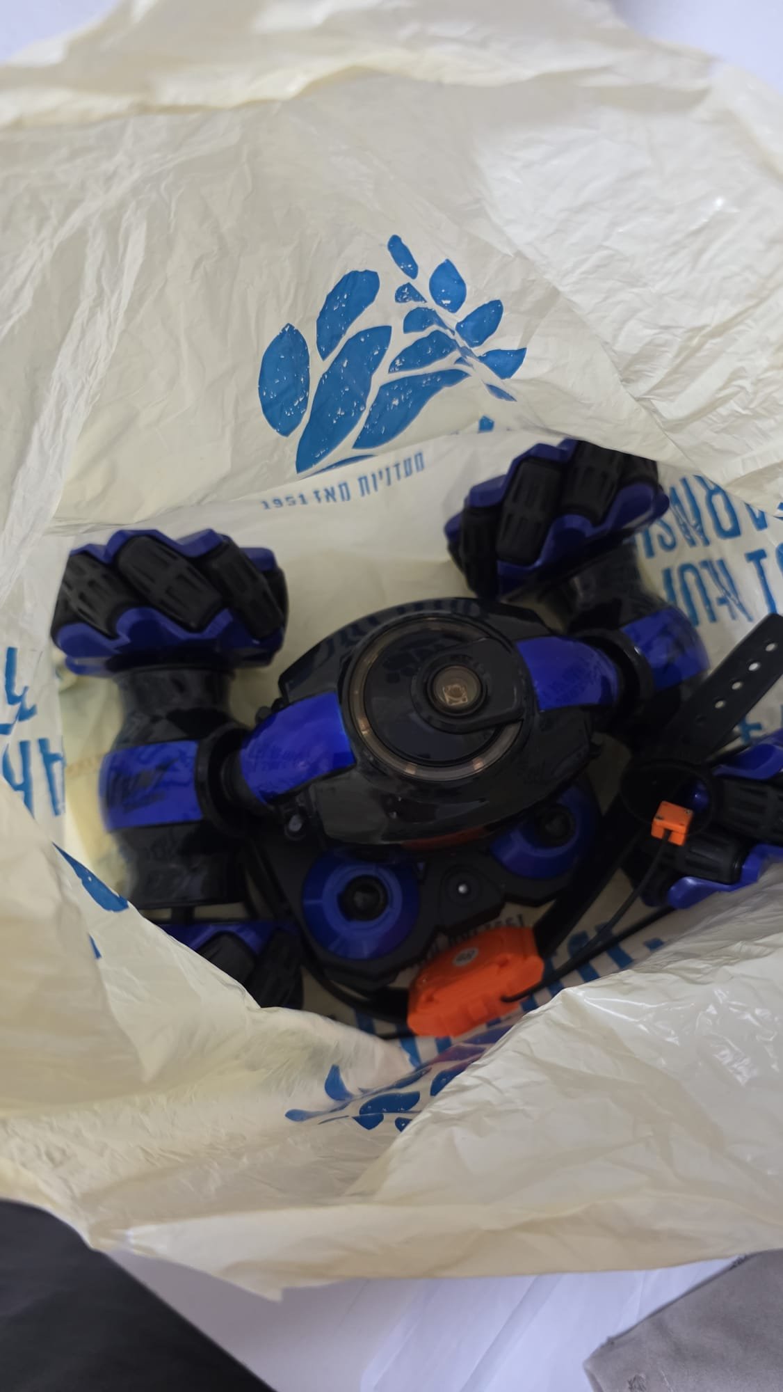 Remote control car for kids, great condition, hand and remote control